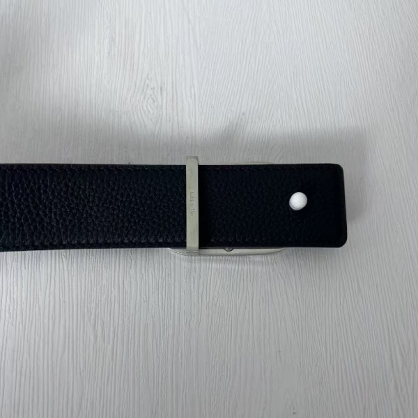 mmexport1751490599587.jpg
