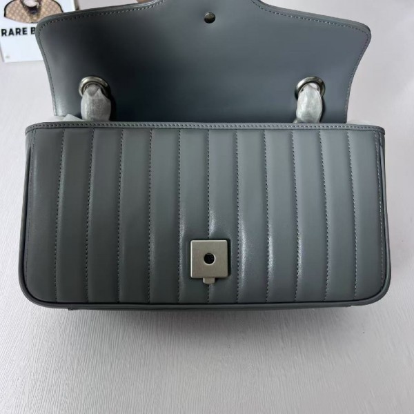 mmexport1751490940180.jpg
