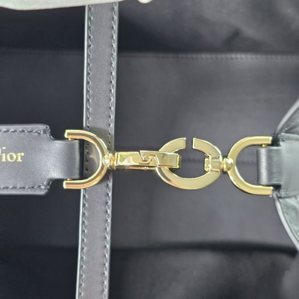 mmexport1751491140311.jpg
