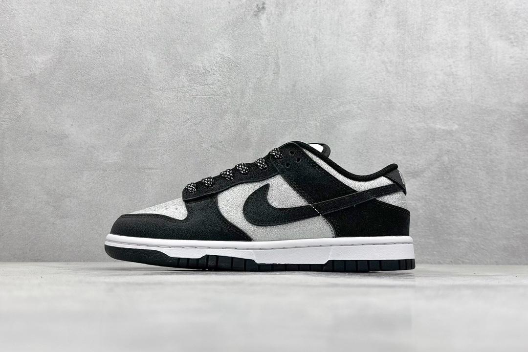 나이키 NIKE SB Dunk Low 블랙 및 실버 스타 신발  (해외배송)