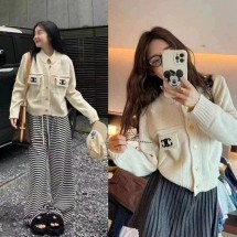 셀린느 포켓자수 니트집업 (국내배송)