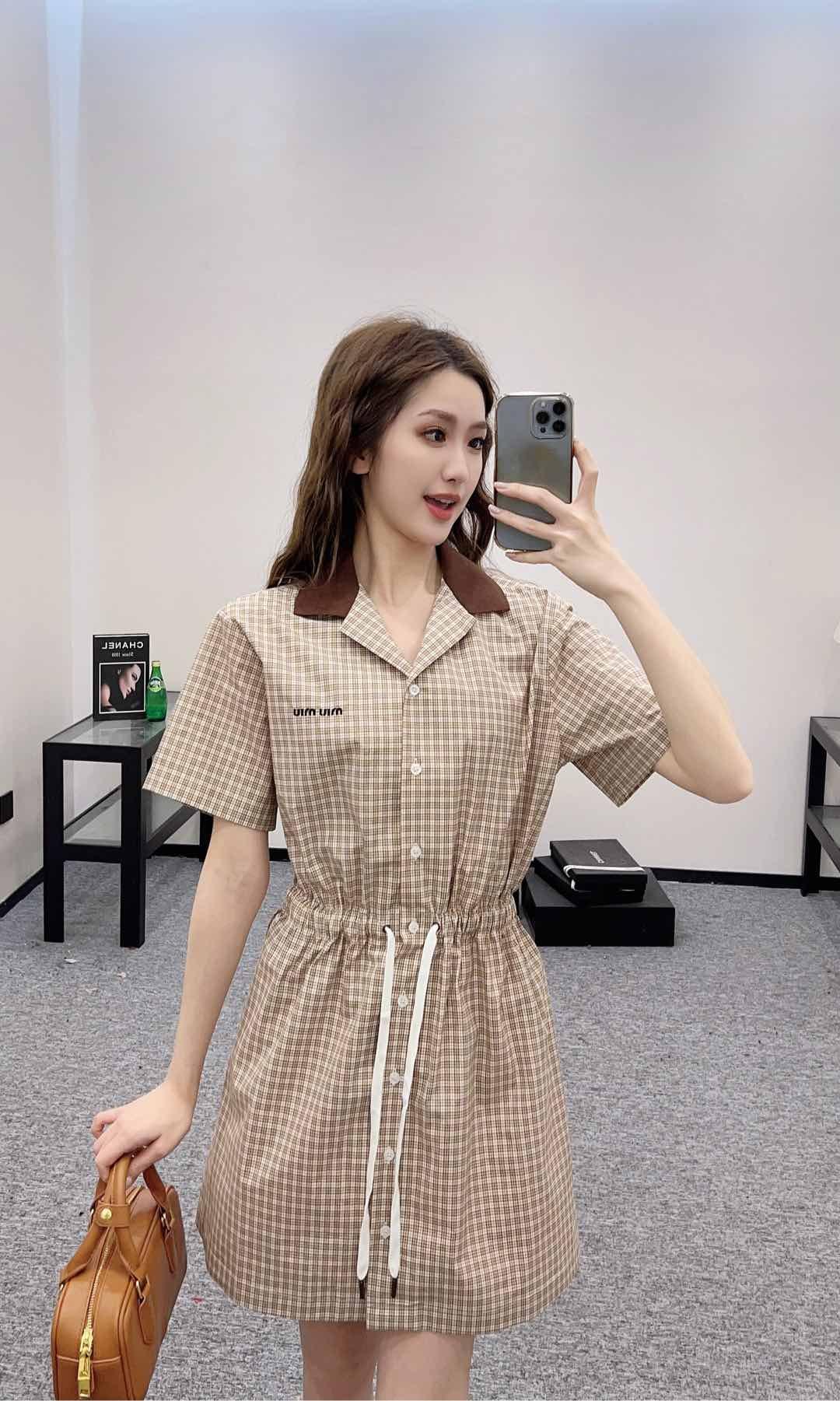 미우미우 컬러 체크 드레스 (해외배송)