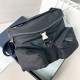 프라다 삼각로고 트래블백 (국내배송)