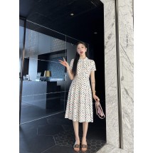 루이비통 25SS 신상 라펠 플리츠 원피스 (해외배송)