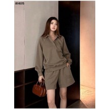 미우미우 여성 빈티지 카라 맨투맨 & 밴딩 하프 팬츠 셋 (국내배송)