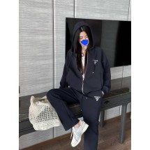 프라다 후드집업 트레이닝 셋  (국내배송)