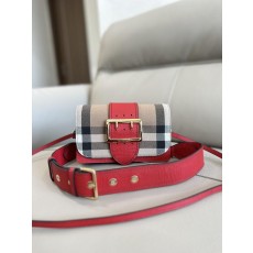 버버리 하우스 체크 버클백 (해외배송)