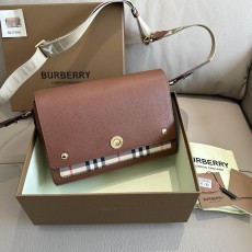 버버리 빈티지체크 노트 숄더백 (해외배송)