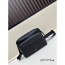 디올 라이더 2.0 지퍼 메신저 백 (해외배송)