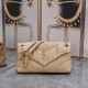 입생로랑 LOULOU PUFFER 퀼팅 램스킨 백 (해외배송)