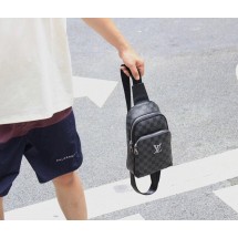 루이비통 체스트백  (해외배송)