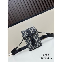 디올 수직 플랩 메신저 백 (해외배송)