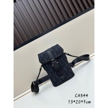 디올 수직 플랩 메신저 백 (해외배송)