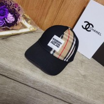 버버리 BBR 멀티체크 패치로고 볼캡 (국내배송)