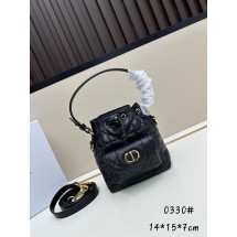디올 카로 버킷백 (해외배송)