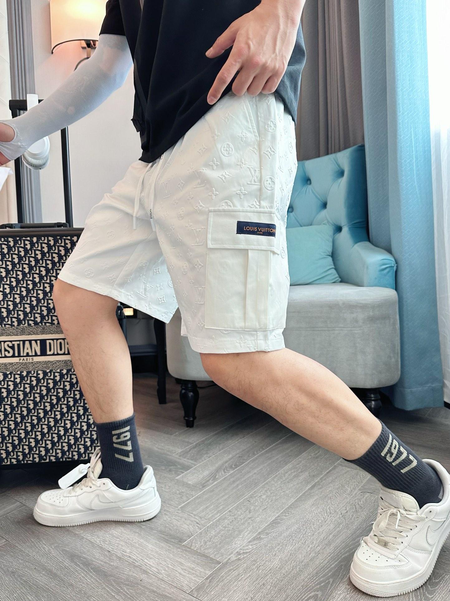 루이비통 남성 캐주얼 반바지  (해외배송)