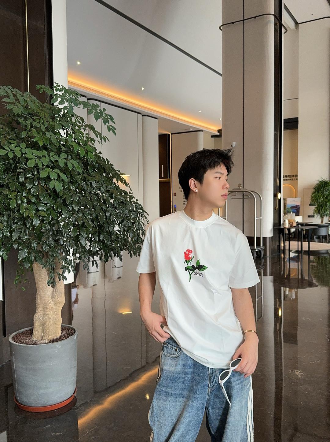 로에베 레드 로즈 프린트 반팔  (해외배송)