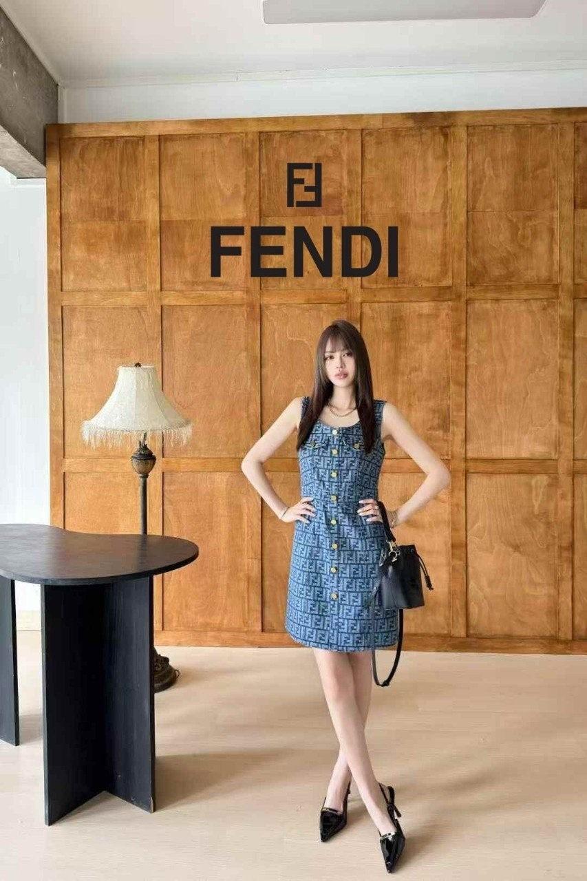 펜디 패턴 포켓 데님 민소매 원피스 (국내배송)